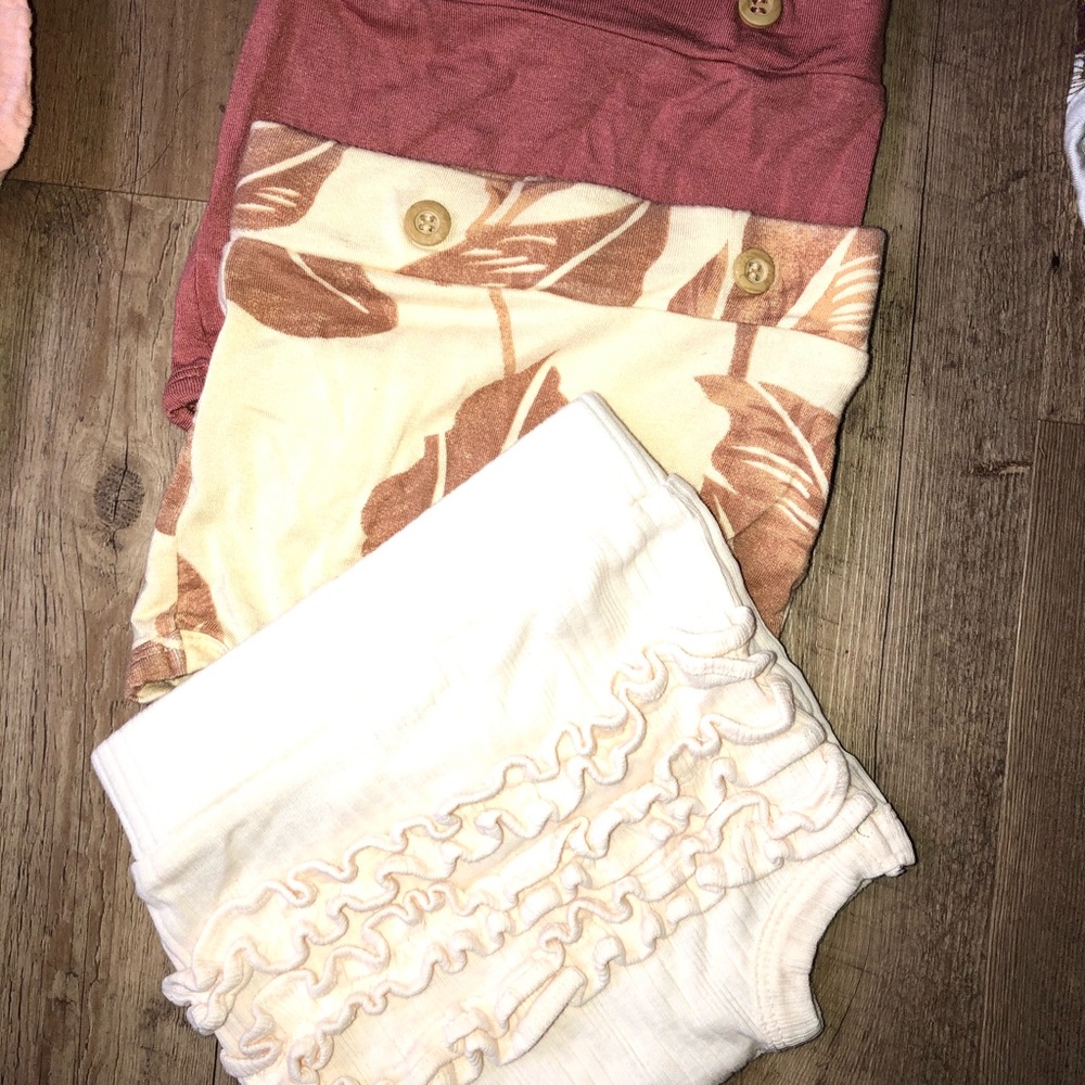 3-6mo- Kate Quinn Organics, Milkbarn, Posh Peanut - Picture 5 of 7